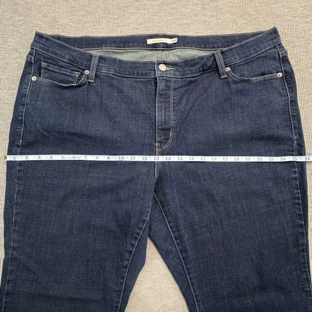 Levi Strauss Womens Classic Bootcut Jeans Size 24W Mid-Rise Dark Wash Denim - Picture 10 of 16